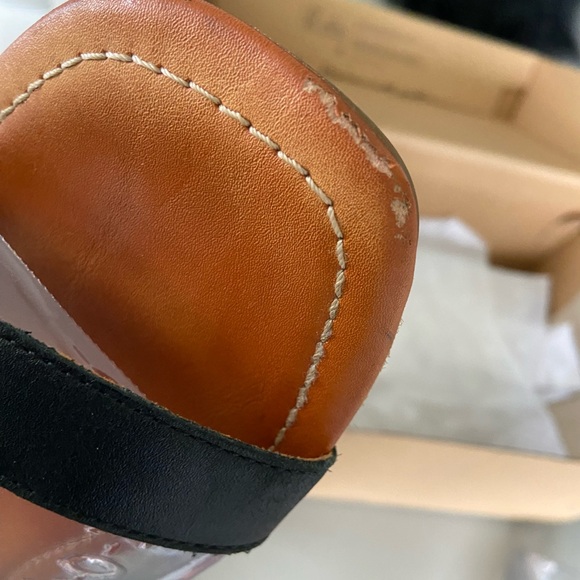 UGG Sandals - Picture 5 of 8